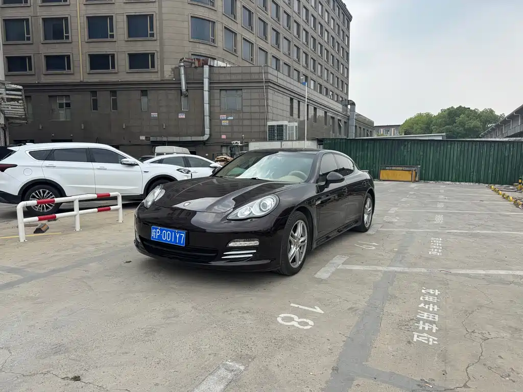 Porsche Panamera 2012