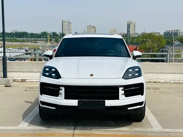 Porsche Cayenne 2024