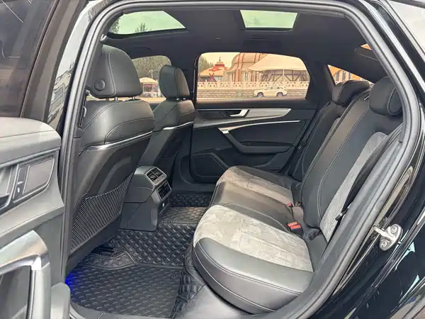 Audi A6L 2022