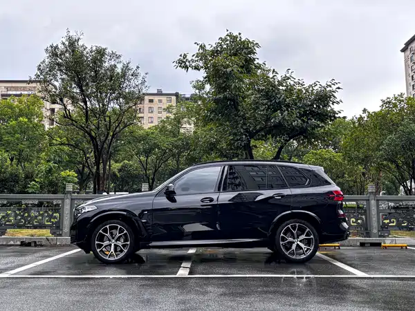 BMW X5 2023