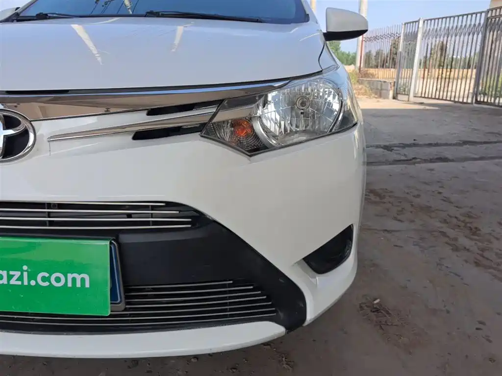Toyota Vios 2015 — фото 24