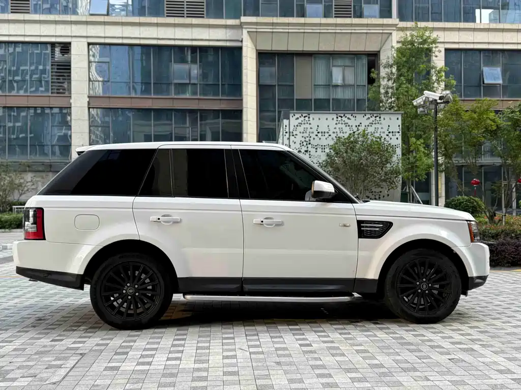 Land Rover Sport 2013