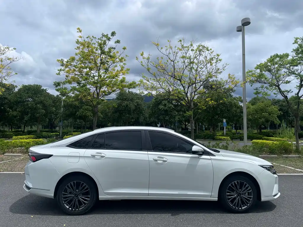 Dongfeng Yixuan MAX 2023 — фото 10