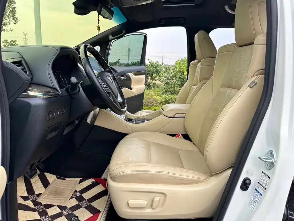 Toyota Alphard 2020 — фото 9