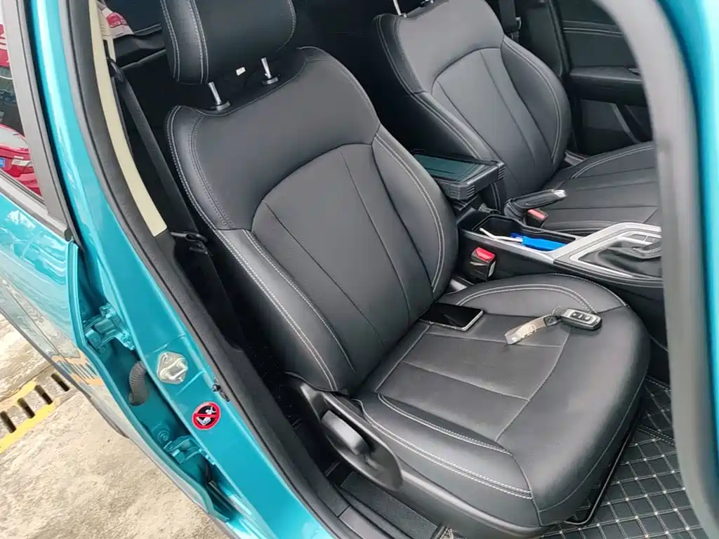 Geely Vision X3 2020 — фото 25