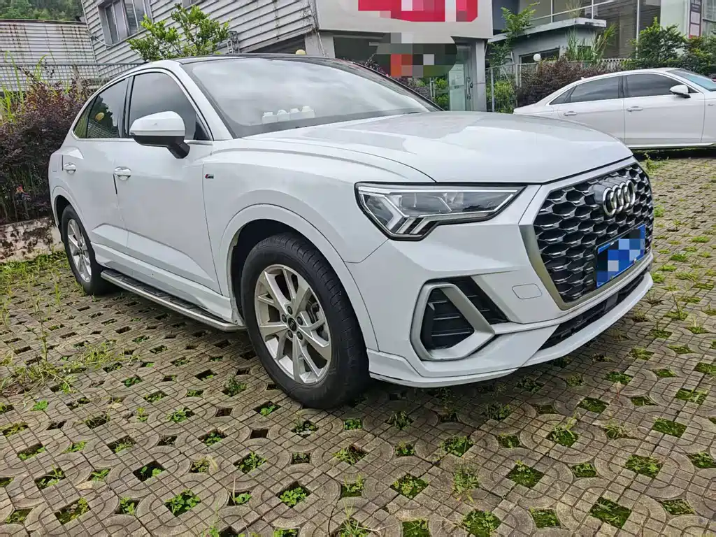 Audi Q3 Sportback 2022 — фото 3