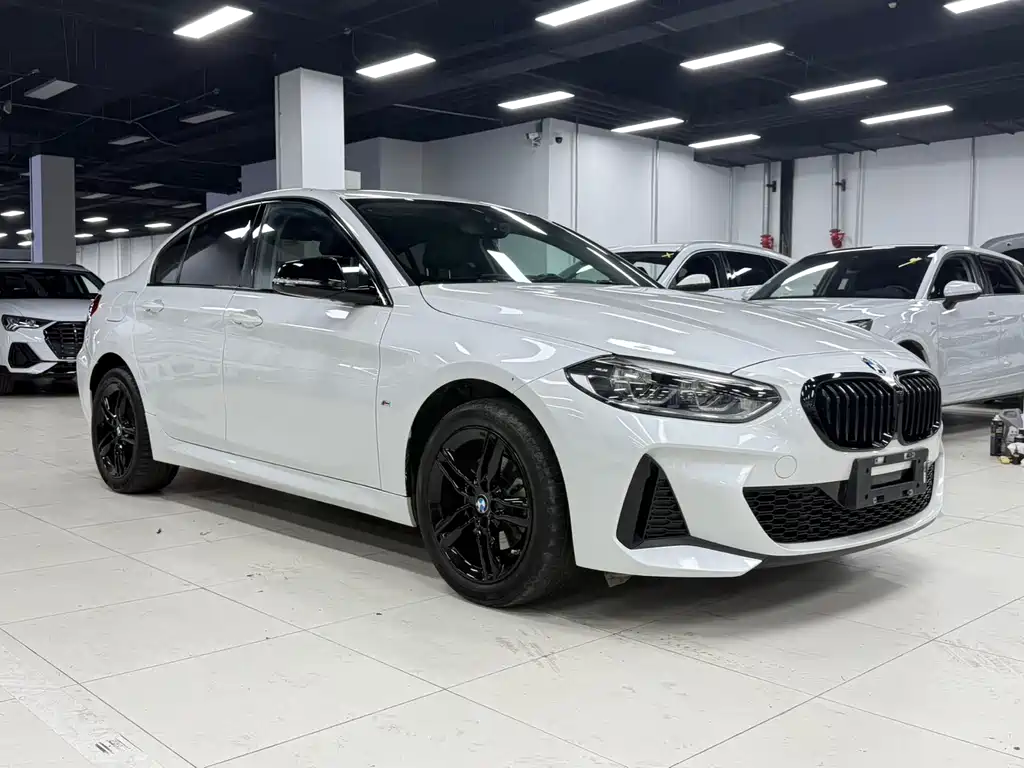 BMW 1 Series 2022