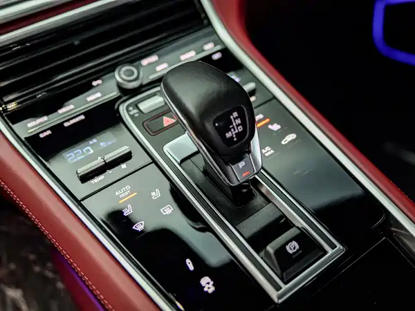 Porsche Panamera 2023