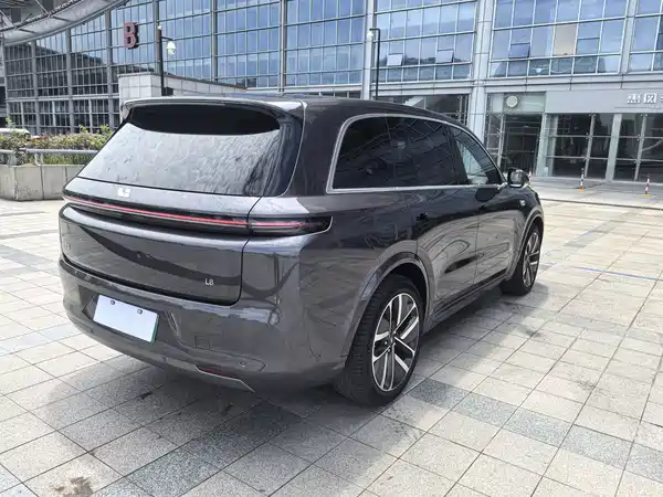 Li Auto L8 2024