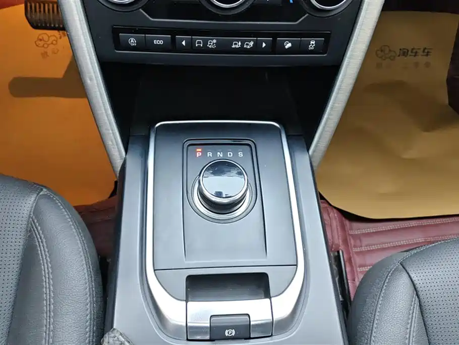 Land Rover Discovery Sport 2018 — фото 16