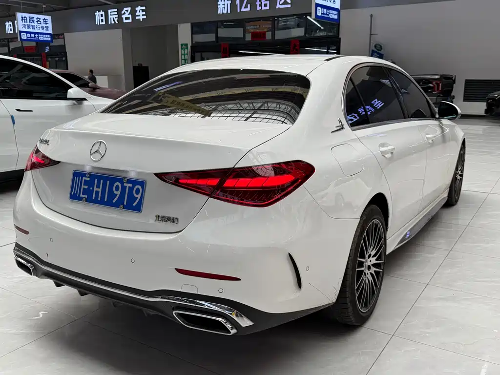 Mercedes-Benz C-Class 2025 — фото 11