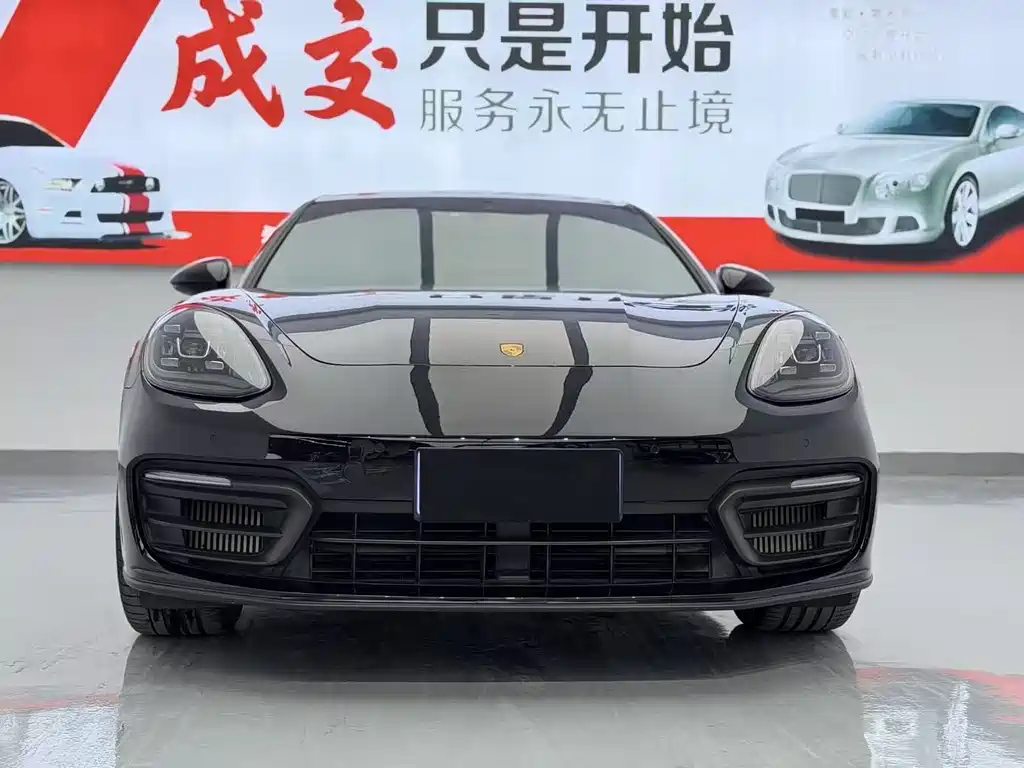 Porsche Panamera 2022