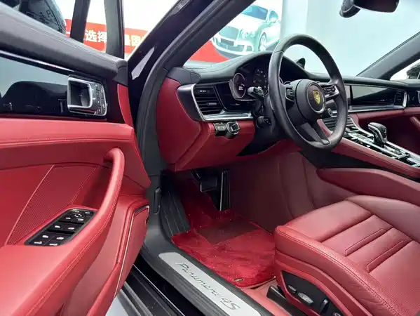 Porsche Panamera 2022