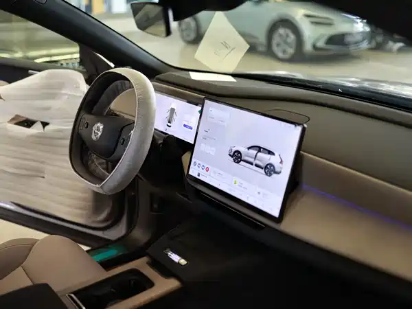 Volvo XC70 Plug-In Hybrid 2026