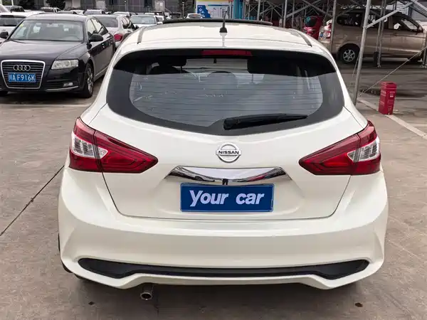 Nissan Tiida 2016