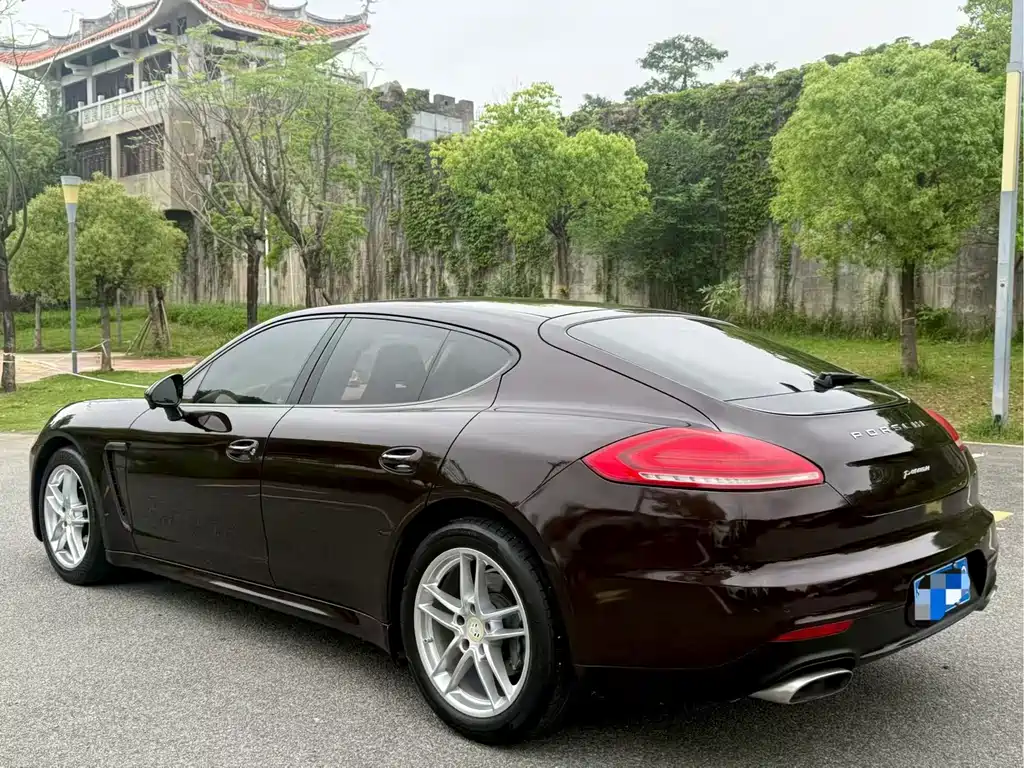 Porsche Panamera 2015 — фото 4