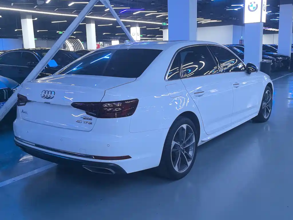 Audi A4L 2019 — фото 15