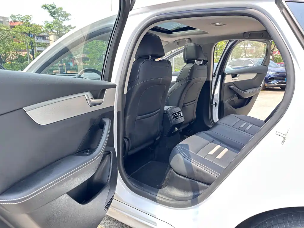 BYD Qin Pro New Energy 2020 — фото 10