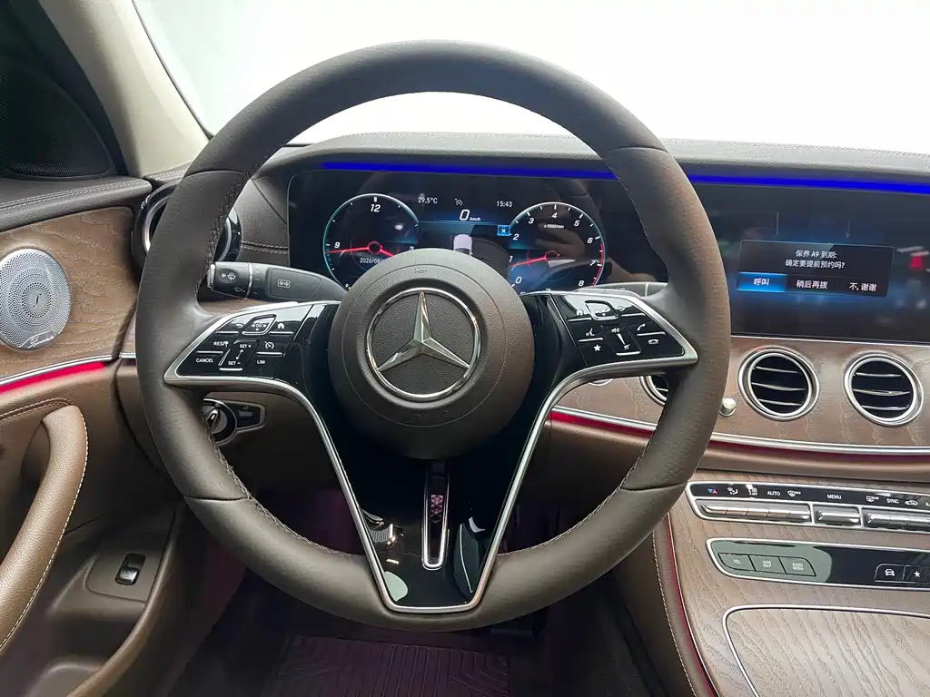 Mercedes-Benz E-Class 2021 — фото 12