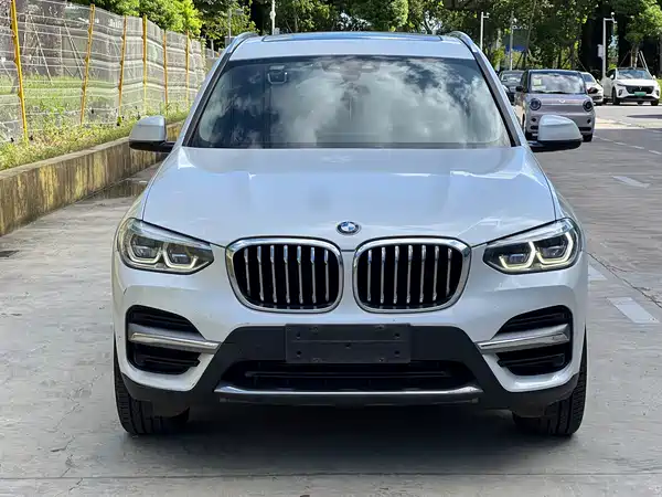 BMW X3 2021