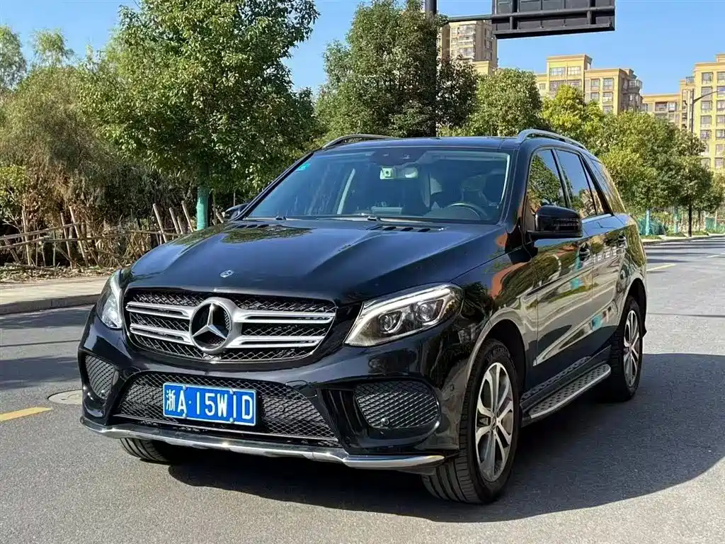 Mercedes-Benz GLE 2018 — фото 1