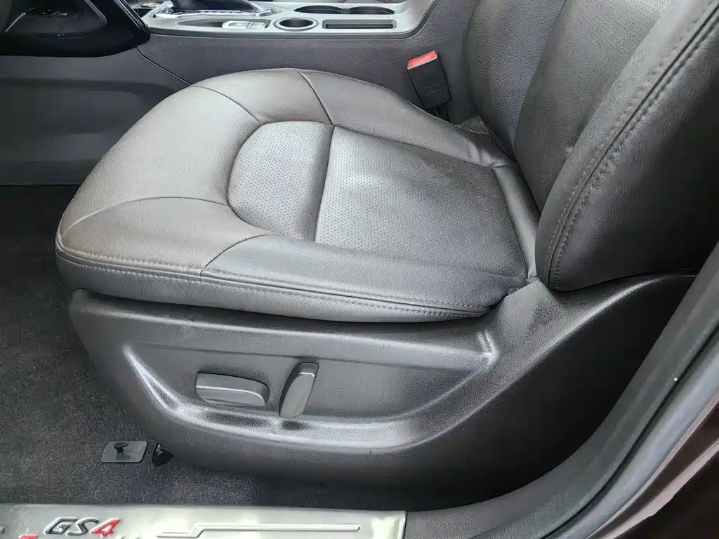 GAC Trumpchi GS4 2017 — фото 20