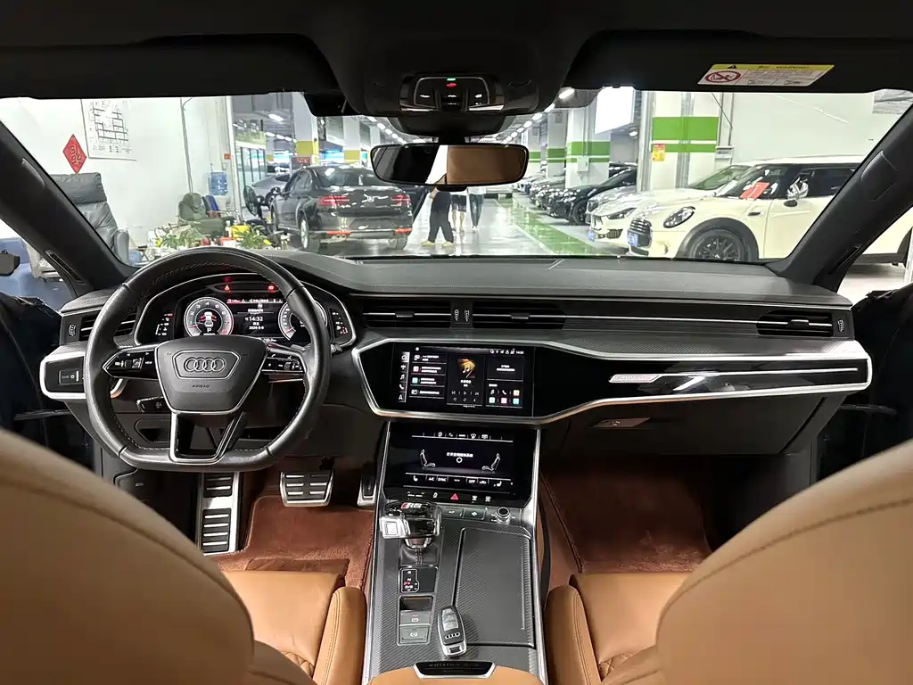 Audi A7L 2021