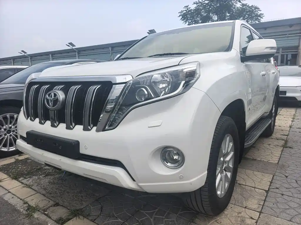 Toyota Prado 2015