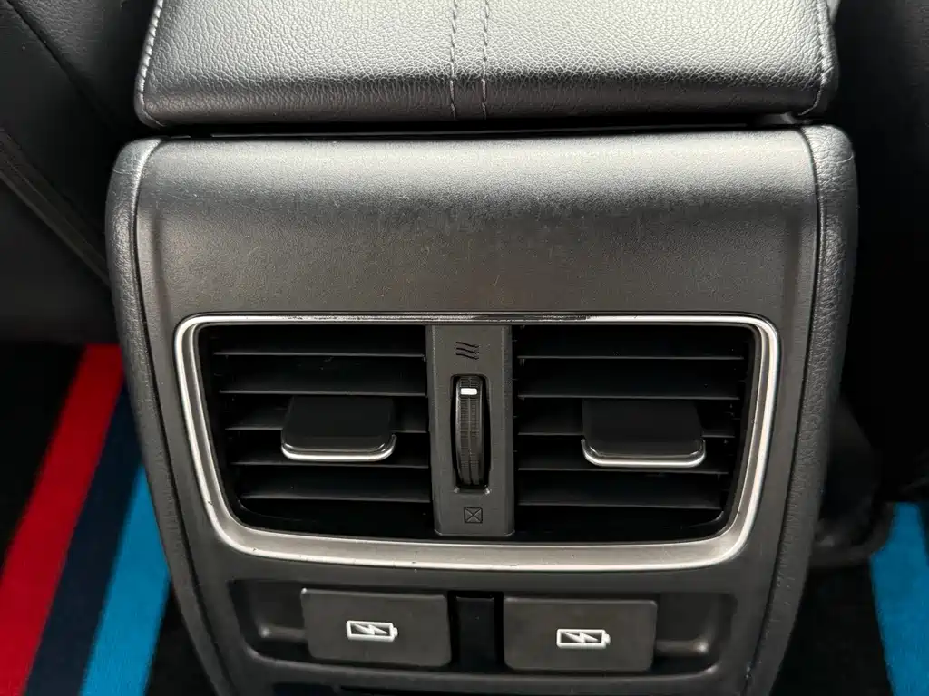 Honda Accord 2023 — фото 10