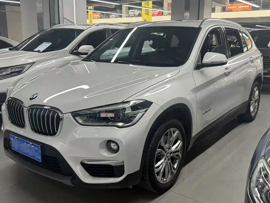 BMW X1 2017 — фото 1