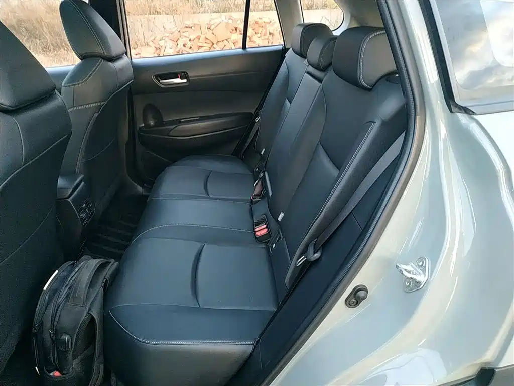 Toyota Corolla Cross 2022 — фото 14