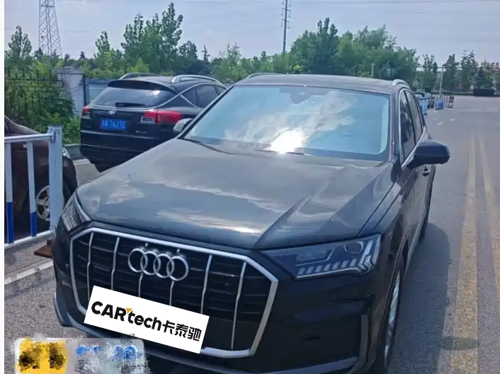 Audi Q7 2023 — фото 2