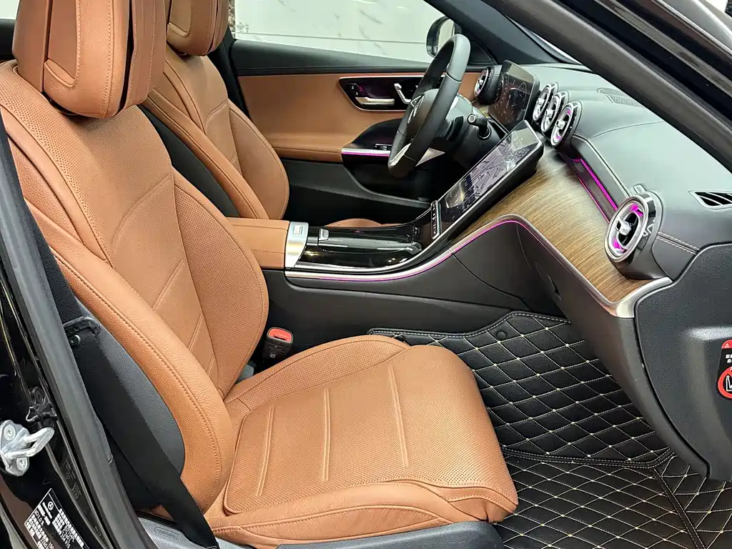 Mercedes-Benz C-Class 2023 — фото 11