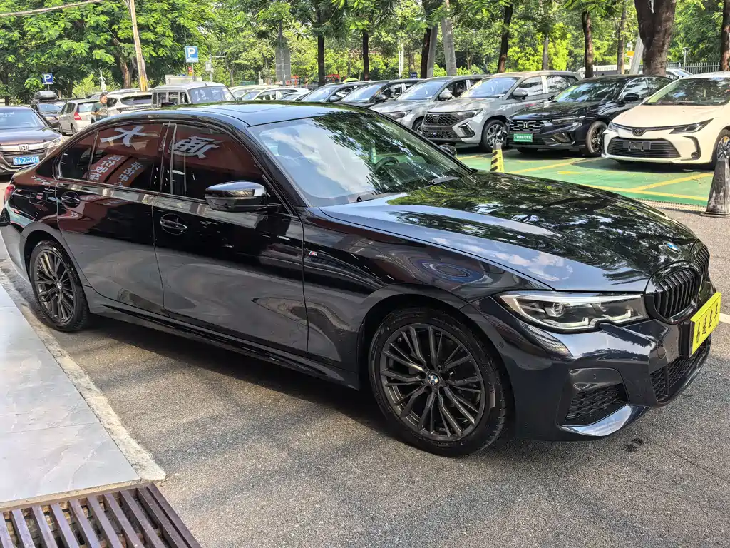 BMW 3 Series 2022