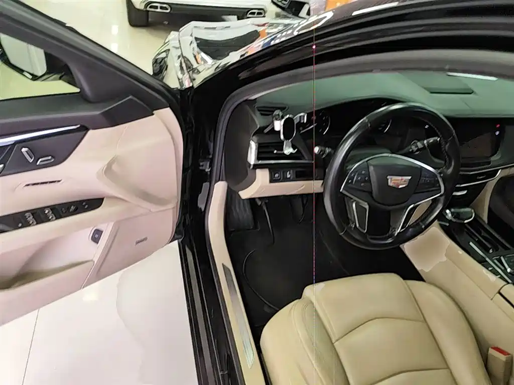 Cadillac CT6 2017 — фото 16