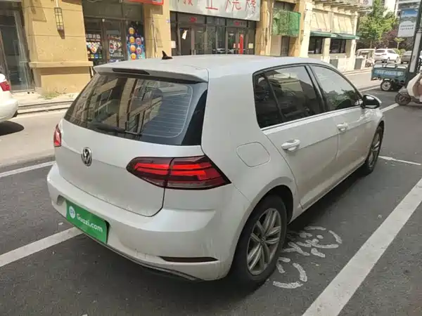 Volkswagen Golf 2020