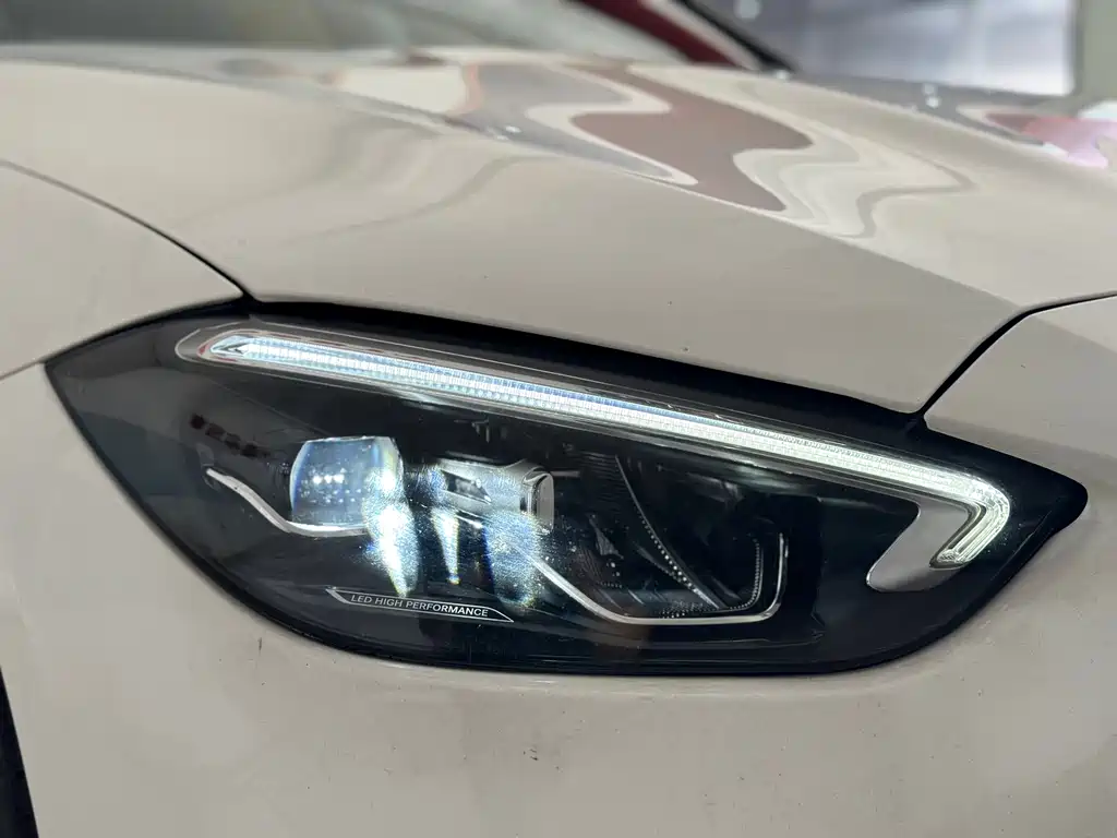 Mercedes-Benz C-Class 2023