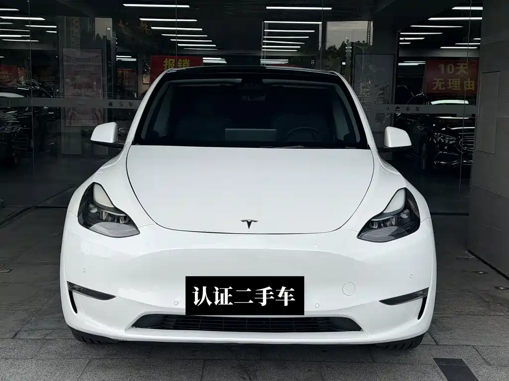 Tesla Model Y 2023 — фото 2