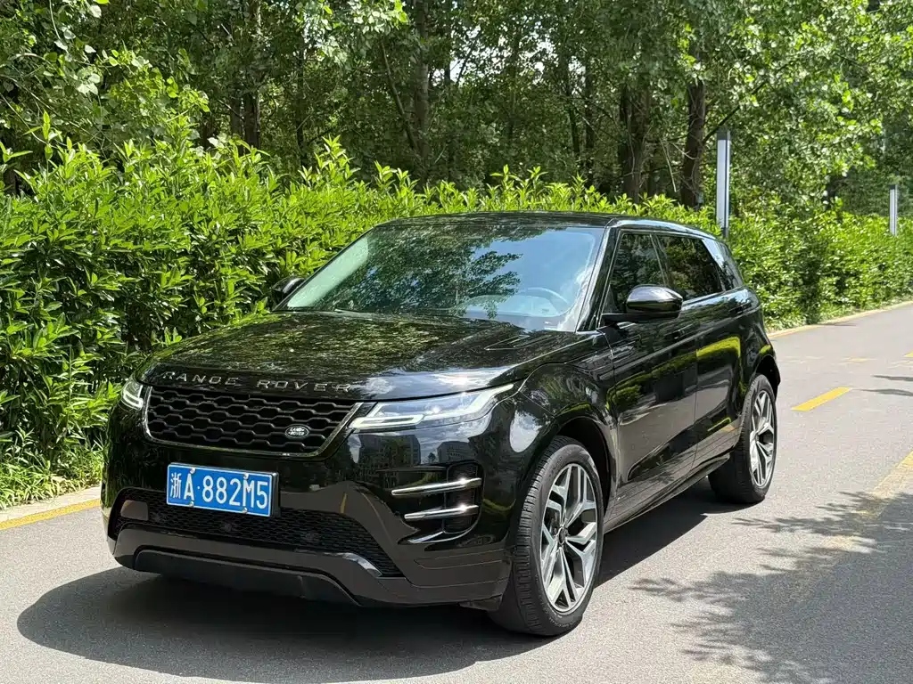 Land Rover Evoque 2022 — фото 1