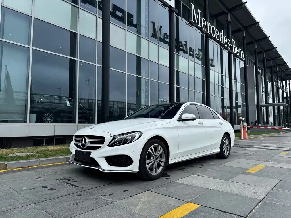 Mercedes-Benz C-Class 2017 — фото 1