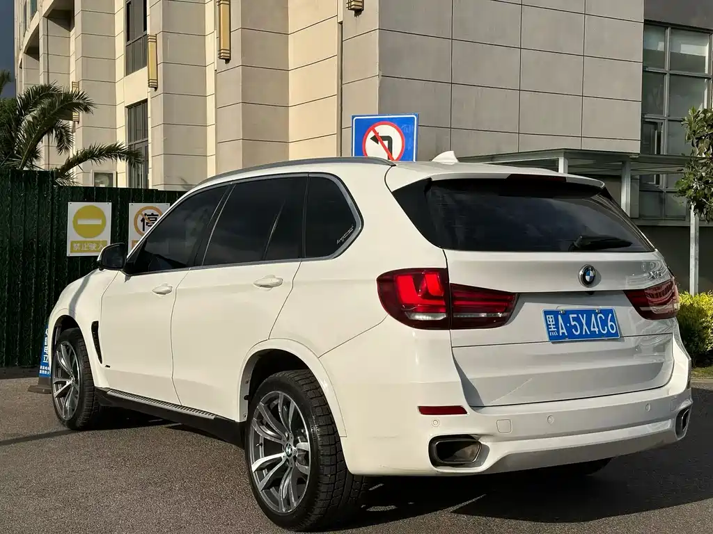 BMW X5 2018 — фото 7