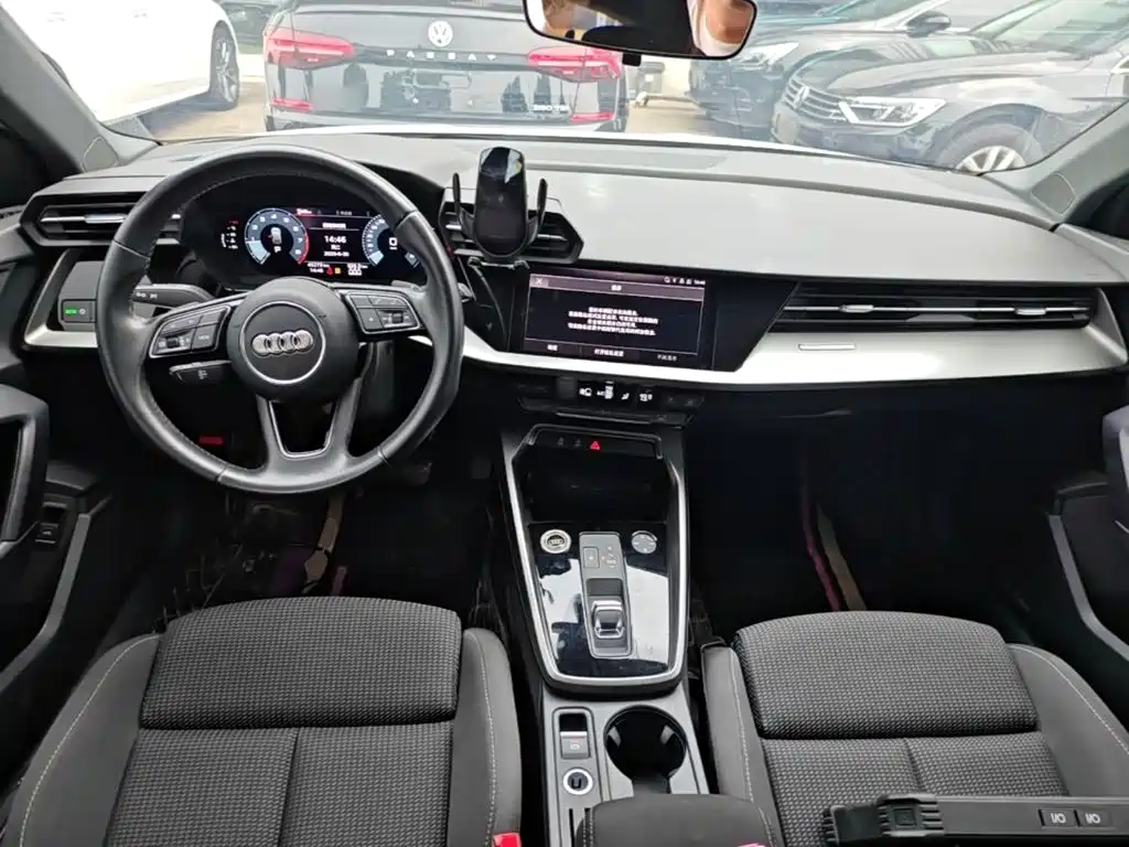 Audi A3 2022 — фото 10