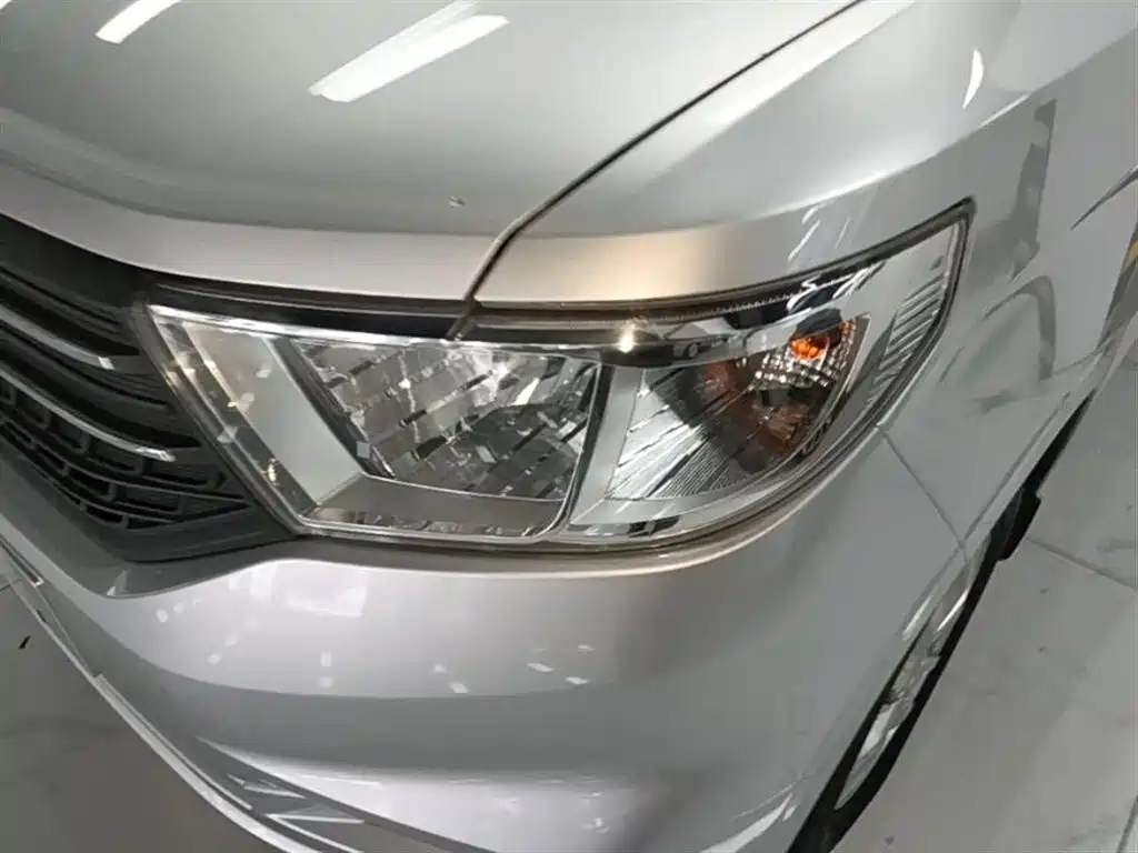 Wuling Hongguang V 2022 — фото 24