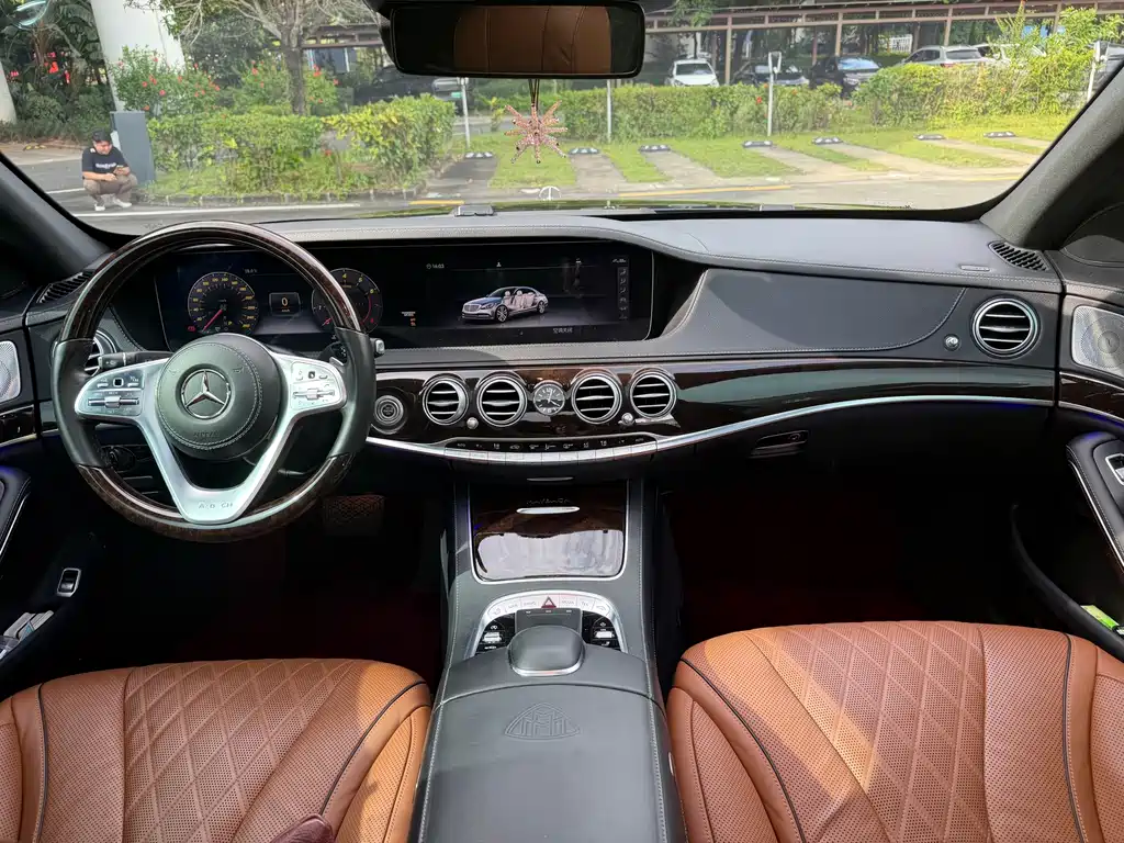 Mercedes-Benz Maybach S-Class 2020 — фото 13