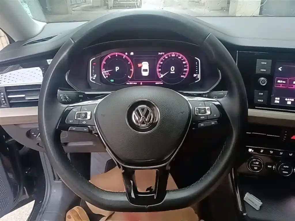 Volkswagen Passat 2019 — фото 11
