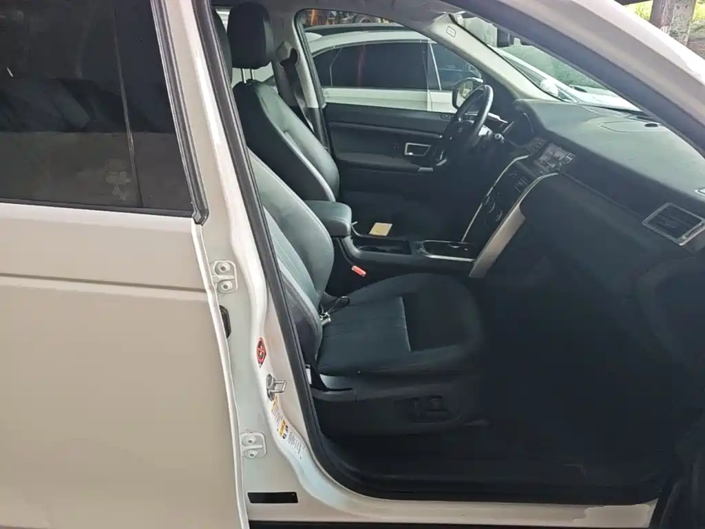 Land Rover Discovery Sport 2018 — фото 25