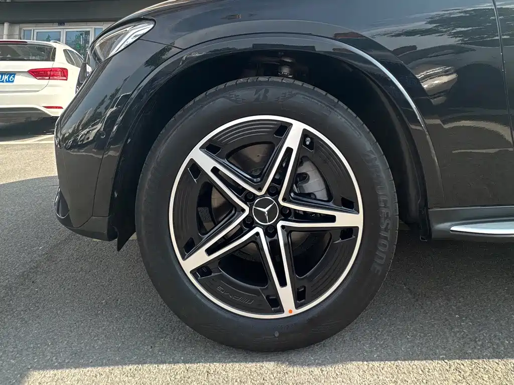 Mercedes-Benz GLC 2024