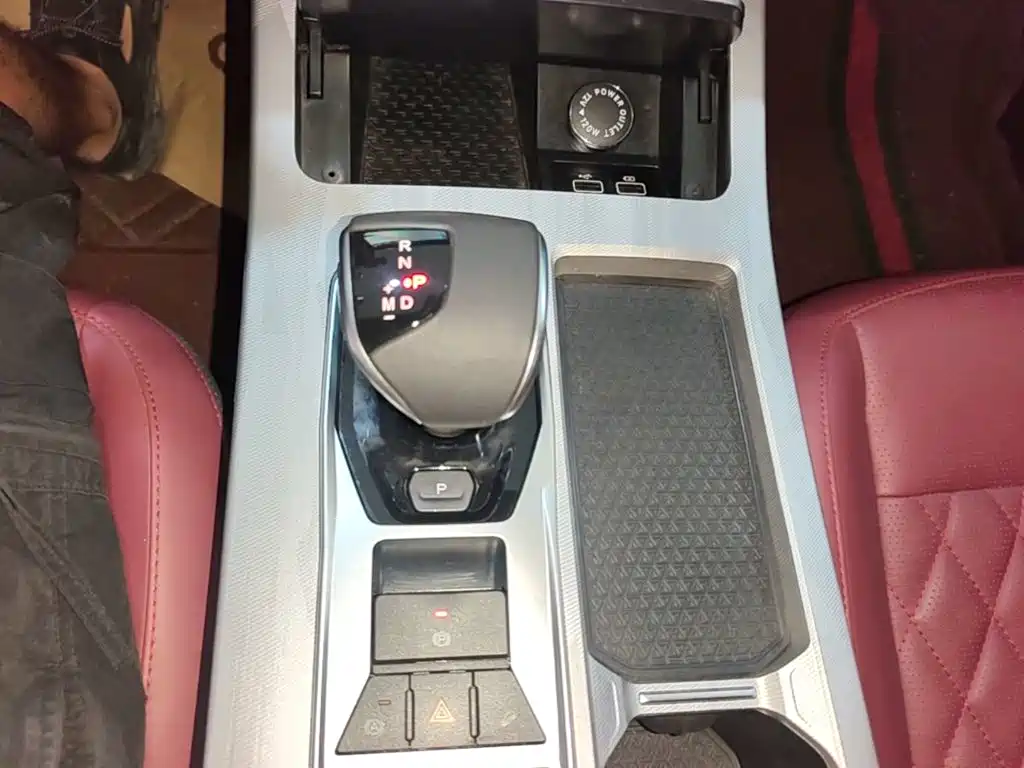 Jetour X70 PLUS 2023 — фото 14