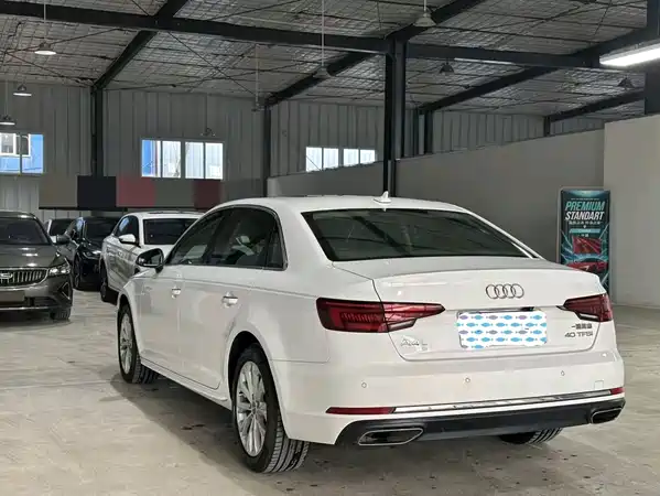 Audi A4L 2020