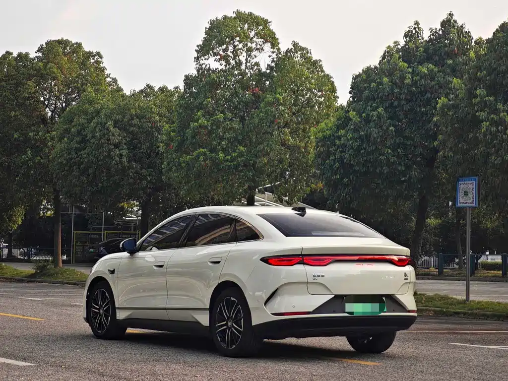 BYD Qin L 2025 — фото 7